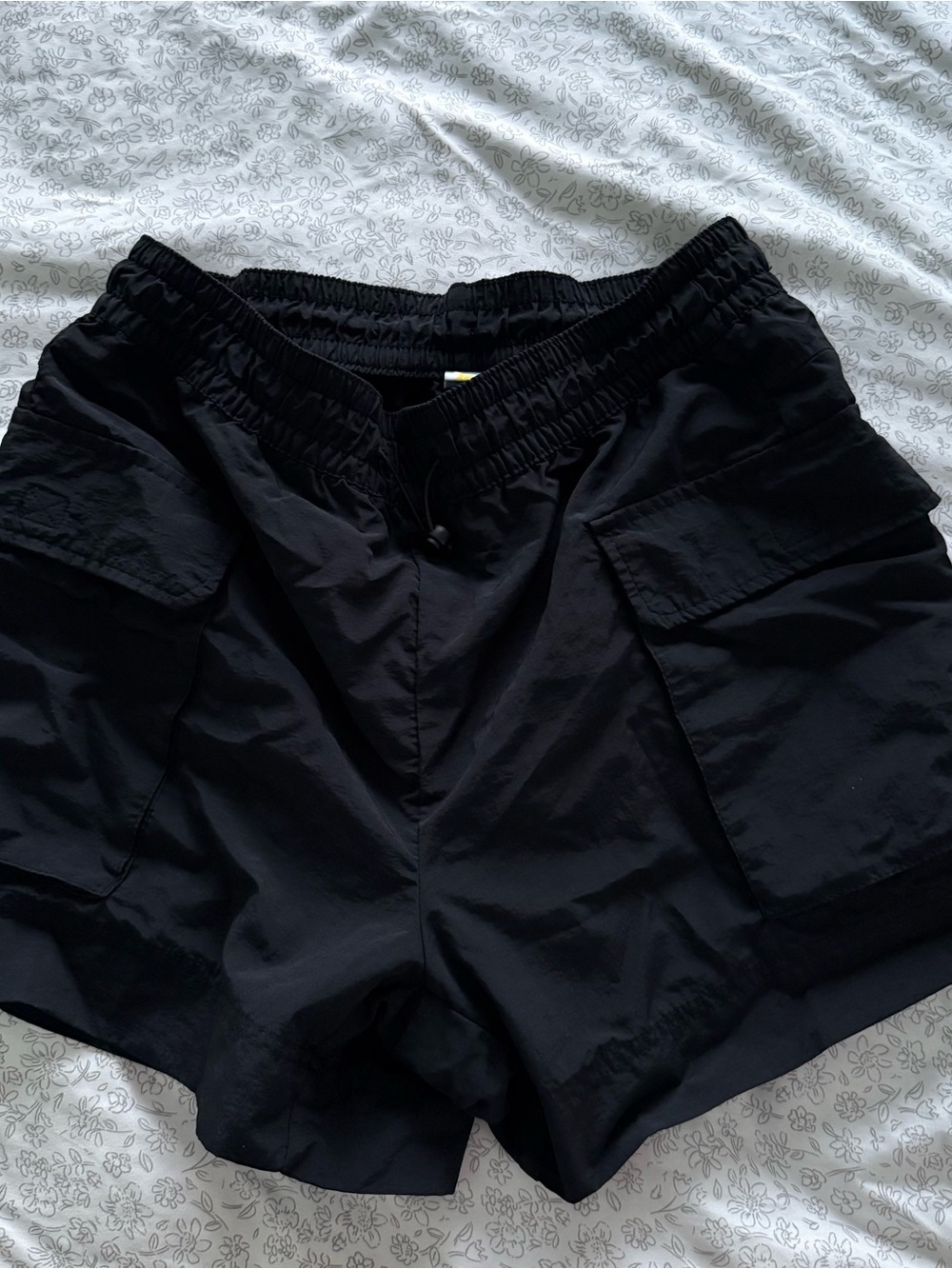 Old navy women’s dry fit black atheltic shorts